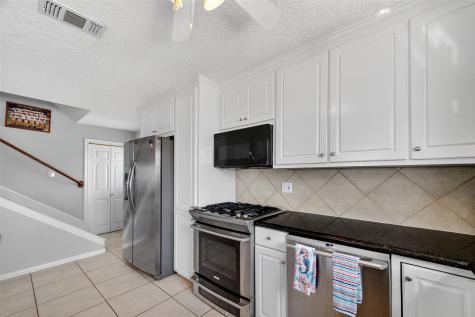 5106 Bayside Drive Baytown TX 77523