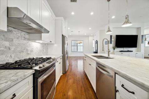 5422 Darling Street B Houston TX 77007