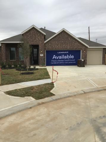 31743 Silverthorne Bush Drive Hockley TX 77447