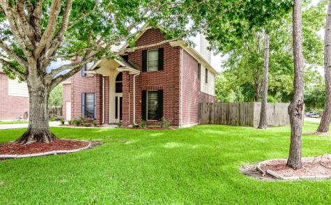 1909 San Joaquin Parkway Friendswood TX 77546