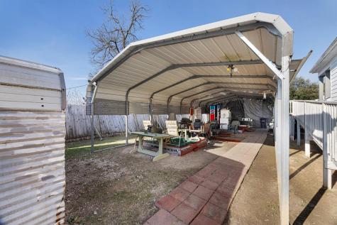 7018 N Martin Luther King Avenue Hitchcock TX 77563