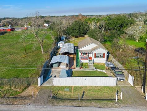 7018 N Martin Luther King Avenue Hitchcock TX 77563