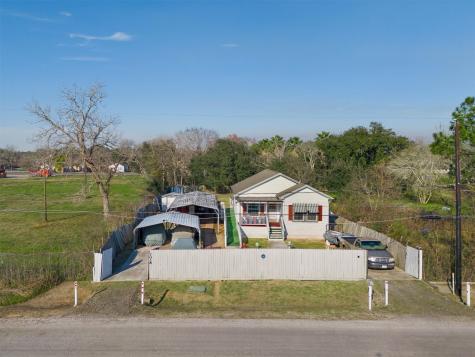7018 N Martin Luther King Avenue Hitchcock TX 77563