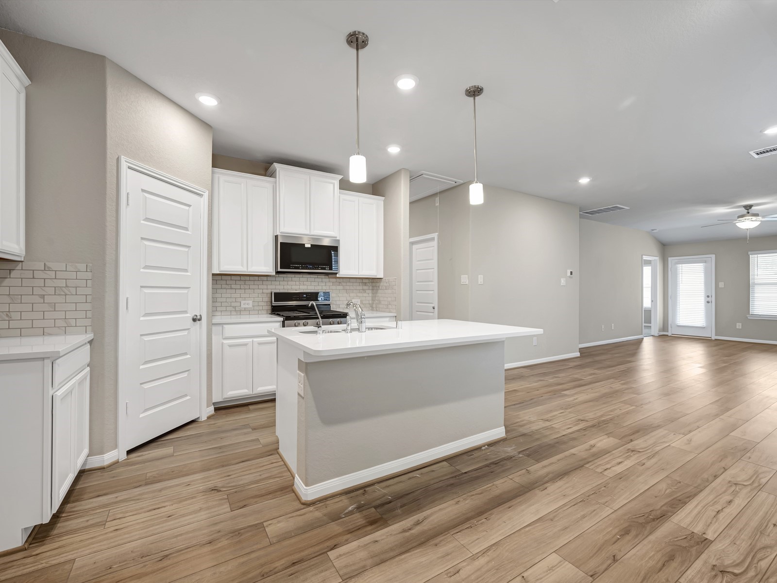 2030 West Darlington Oak Court Conroe TX 77304