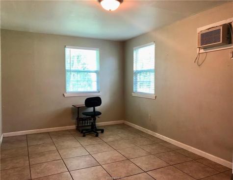 807 Vine Street Bryan TX 77802