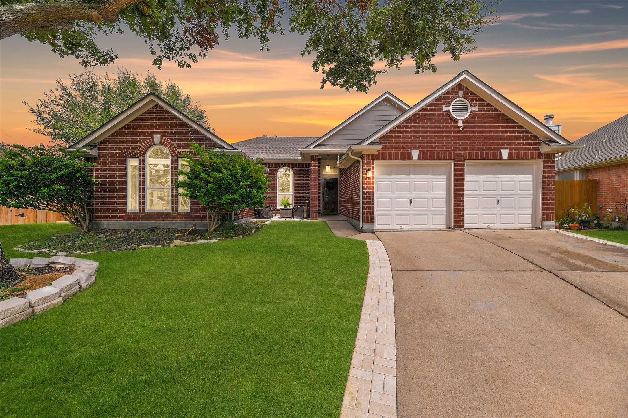 2707 Beacon Bay Circle Friendswood TX 77546