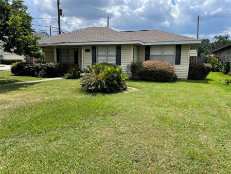 2303 Roy Circle Houston TX 77007
