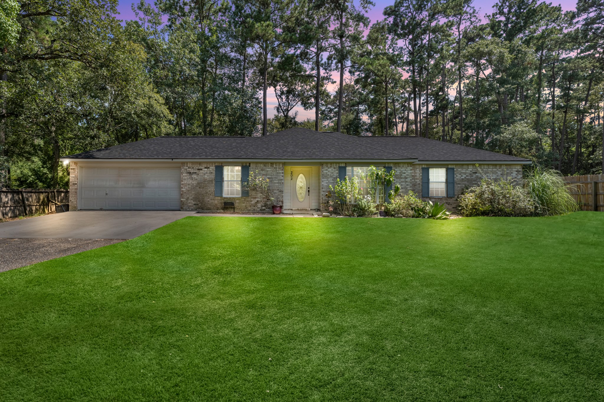 202 Ridgewood Drive Magnolia TX 77355
