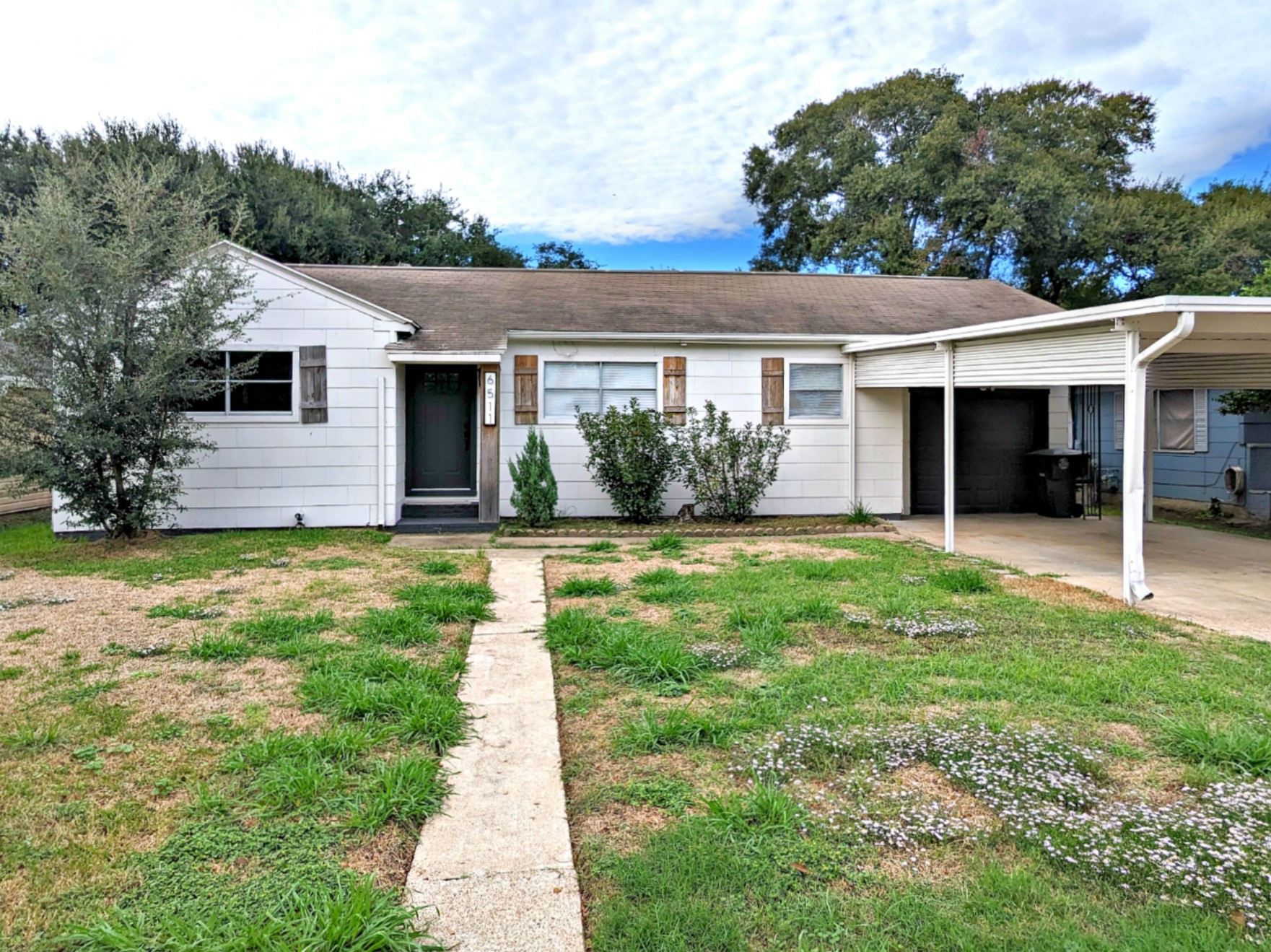 6511 Verde Street Groves TX 77619