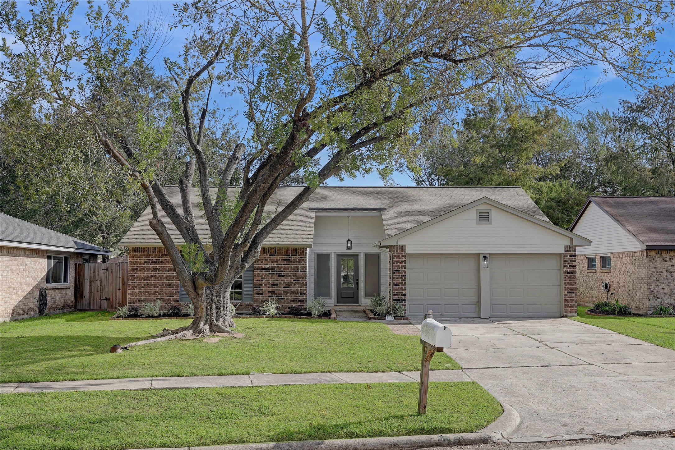 112 Meadow Bend Street League City TX 77573