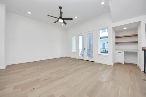 927 Fisher Street A Houston TX 77018