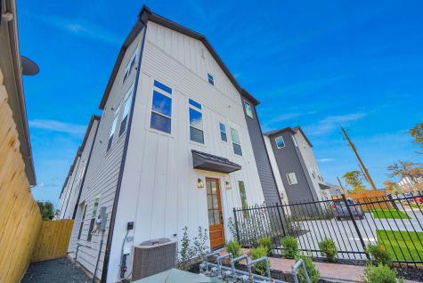 927 Fisher Street A Houston TX 77018