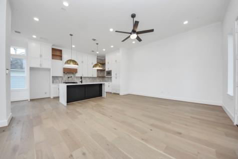 927 Fisher Street A Houston TX 77018