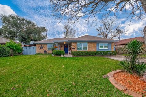 2406 Hillshire Drive Deer Park TX 77536
