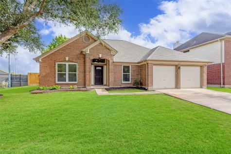 15511 Constitution Lane Friendswood TX 77546