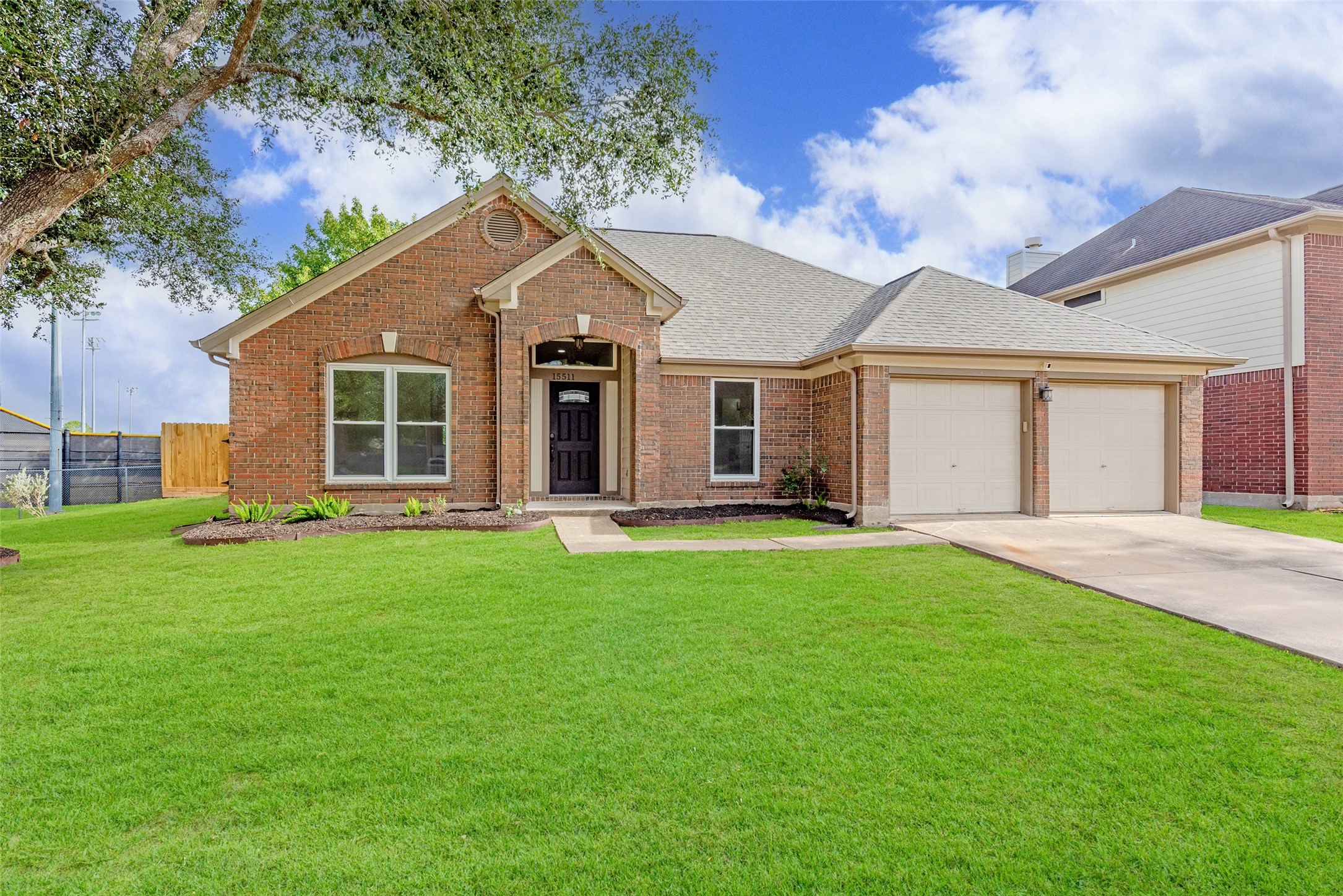 15511 Constitution Lane Friendswood TX 77546