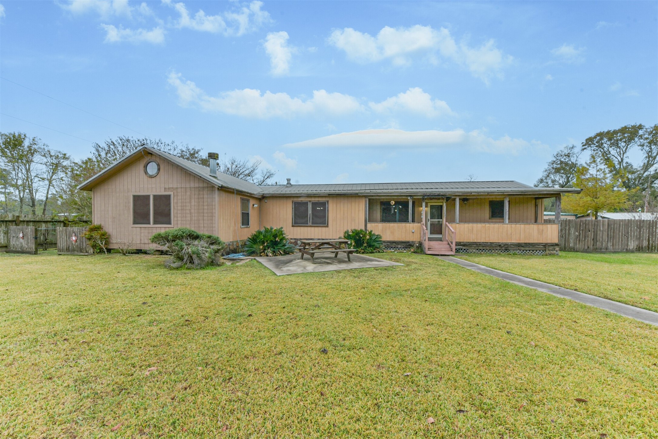 2505 County Road 639 Dayton TX 77535
