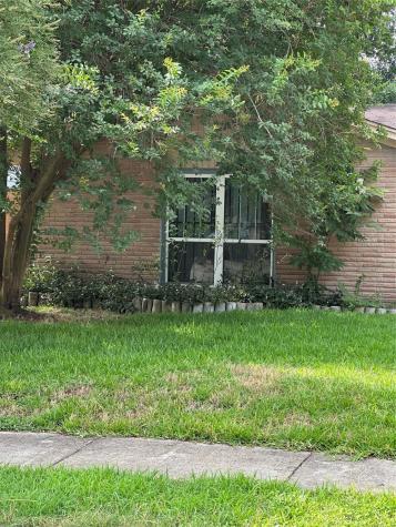 3719 Heatherbrook Drive Houston TX 77045