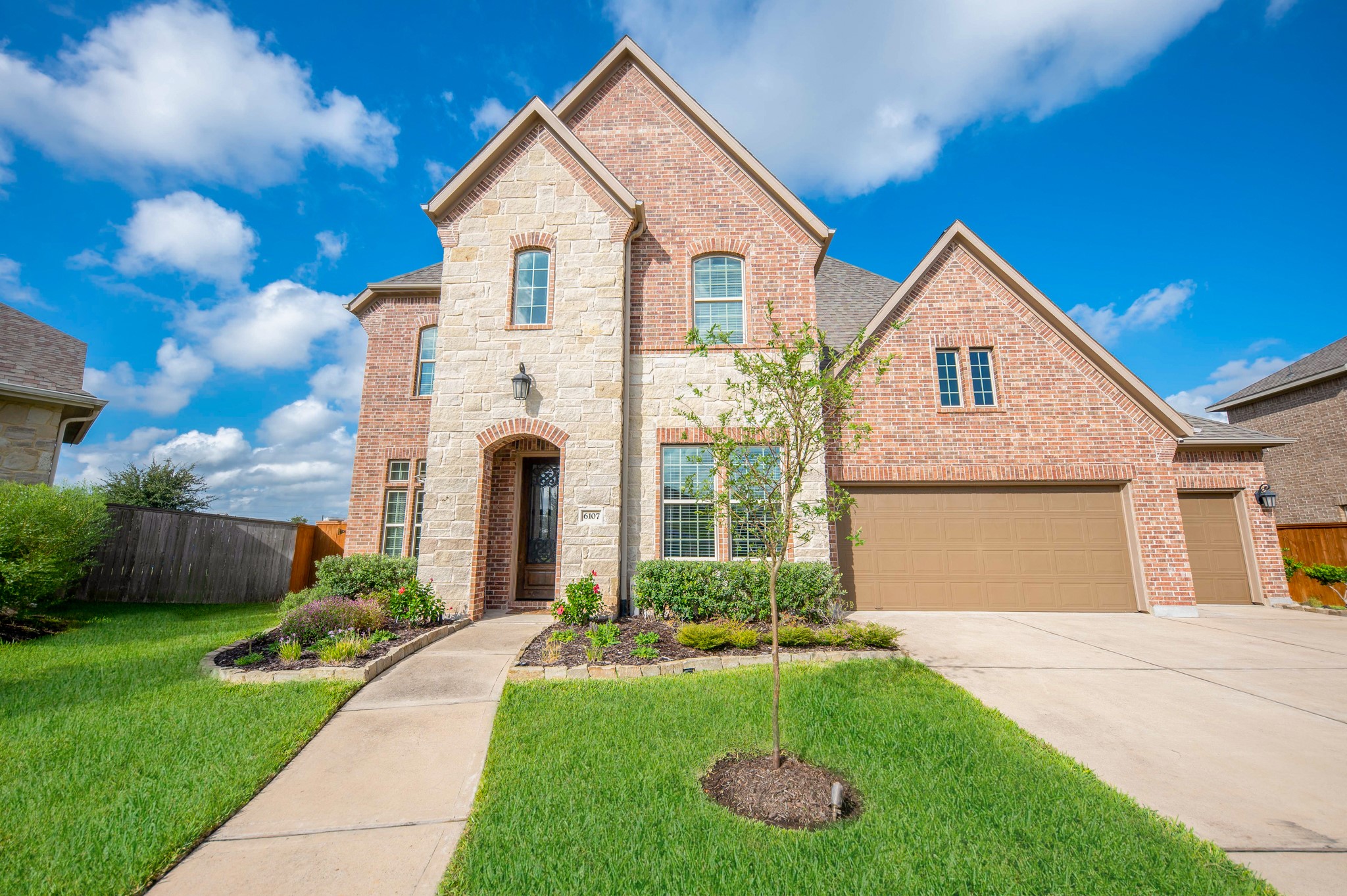 6107 Meadow Bluff Court Richmond TX 77407