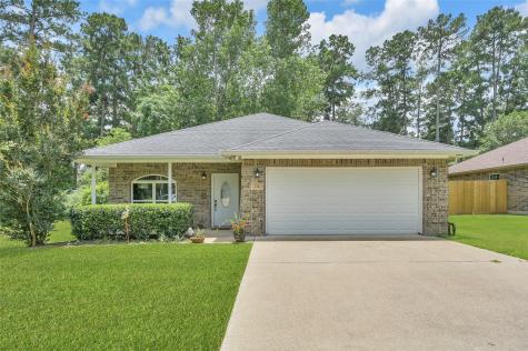 228 Green Leaf Street Huntsville TX 77340