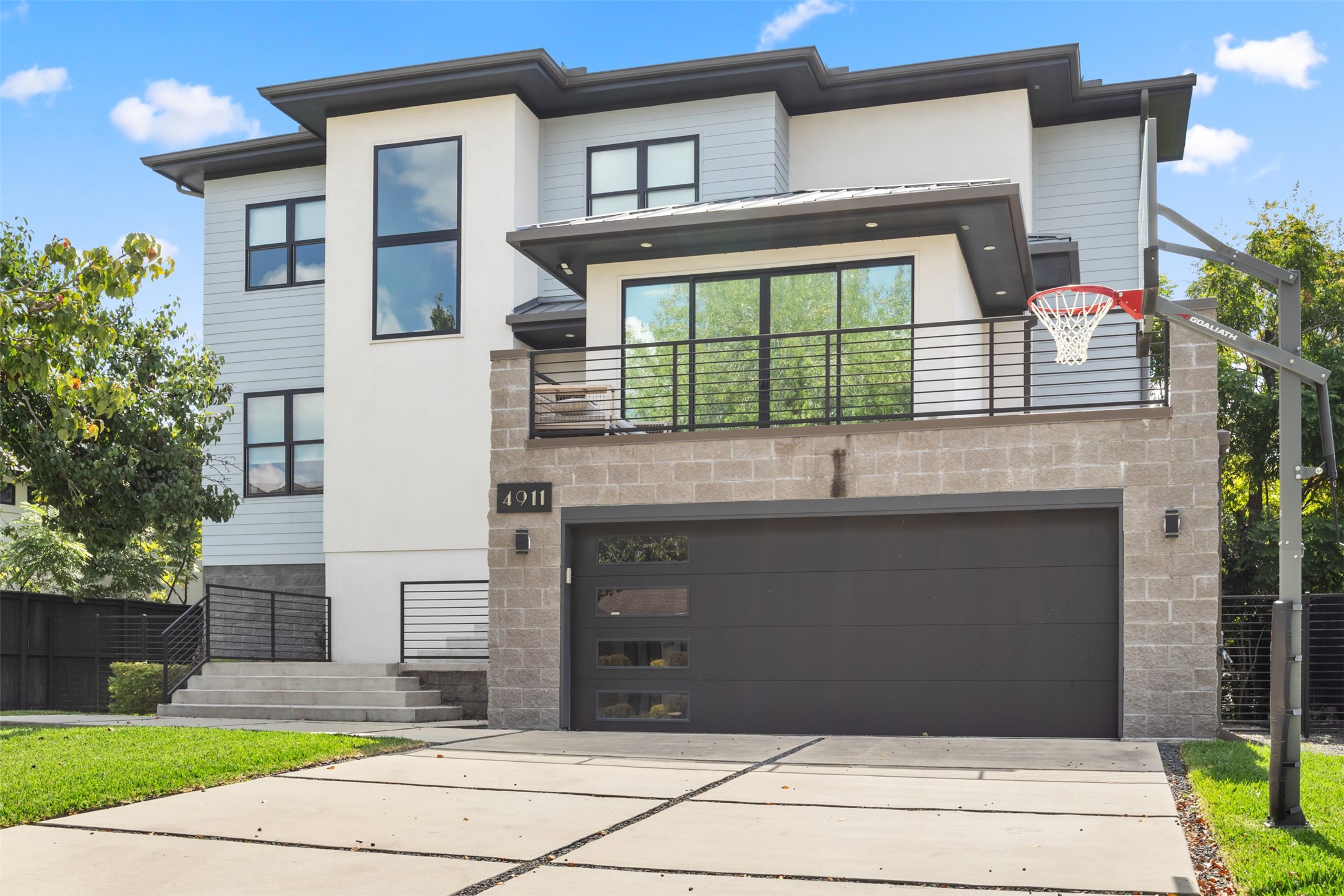 4911 Yarwell Drive Houston TX 77096