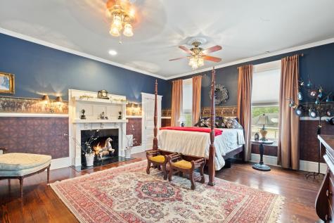 401 N Walnut Avenue Eagle Lake TX 77434