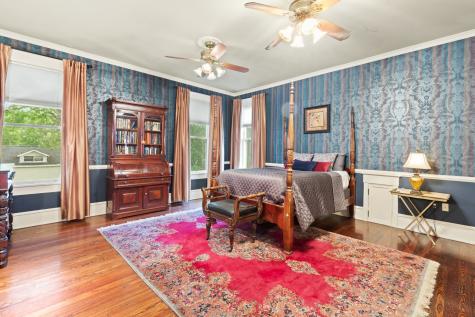 401 N Walnut Avenue Eagle Lake TX 77434