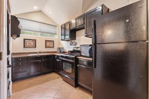 401 N Walnut Avenue Eagle Lake TX 77434