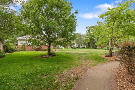 401 N Walnut Avenue Eagle Lake TX 77434