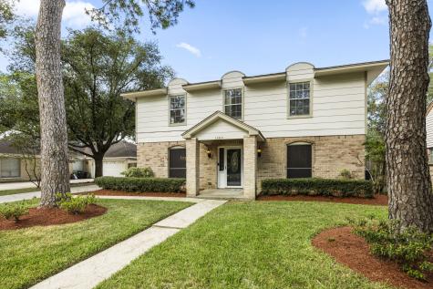 12323 De Forrest Street Houston TX 77066