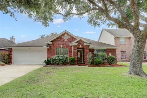 818 N Wellsford Drive Pearland TX 77584