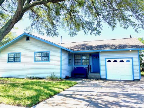 2421 Oak Street Galveston TX 77551