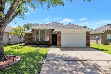 5816 Red River Drive Dickinson TX 77539