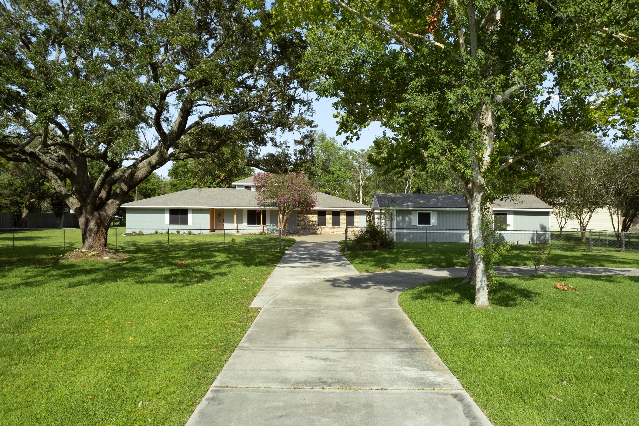 2901 Avenue J Santa Fe TX 77510