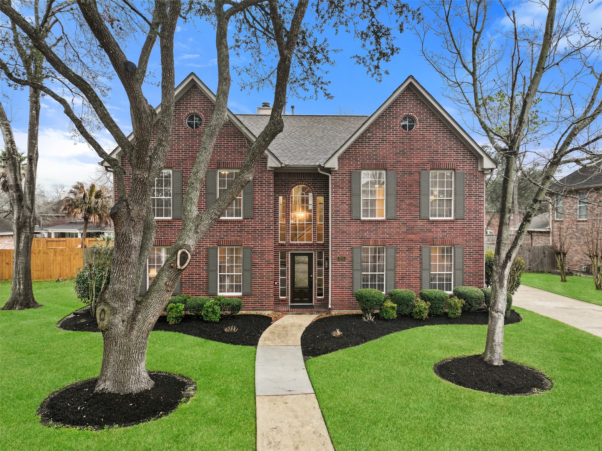 905 Laurelfield Drive Friendswood TX 77546