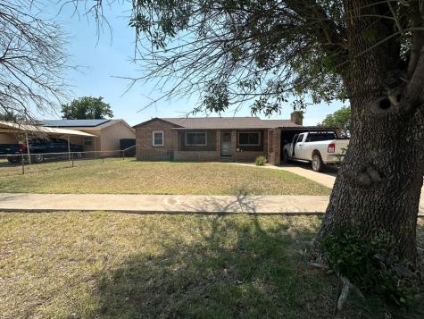 1111 NW 8th Place Andrews TX 79714