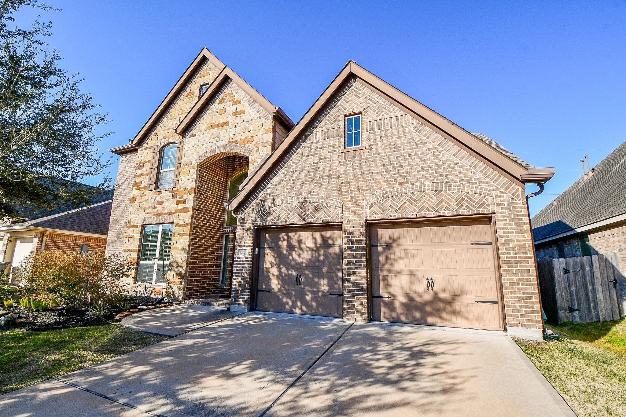 13513 S Canyon Gale Lane Pearland TX 77584