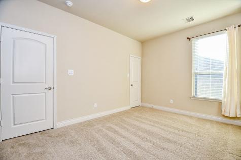 13513 S Canyon Gale Lane Pearland TX 77584