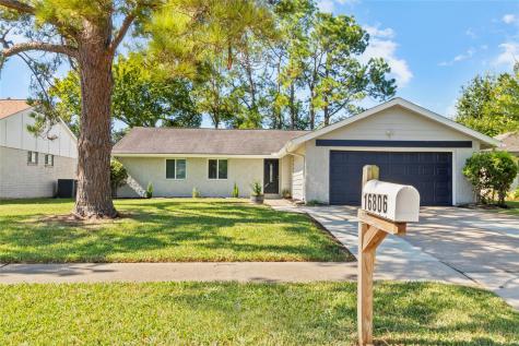 16806 Townes Road Friendswood TX 77546