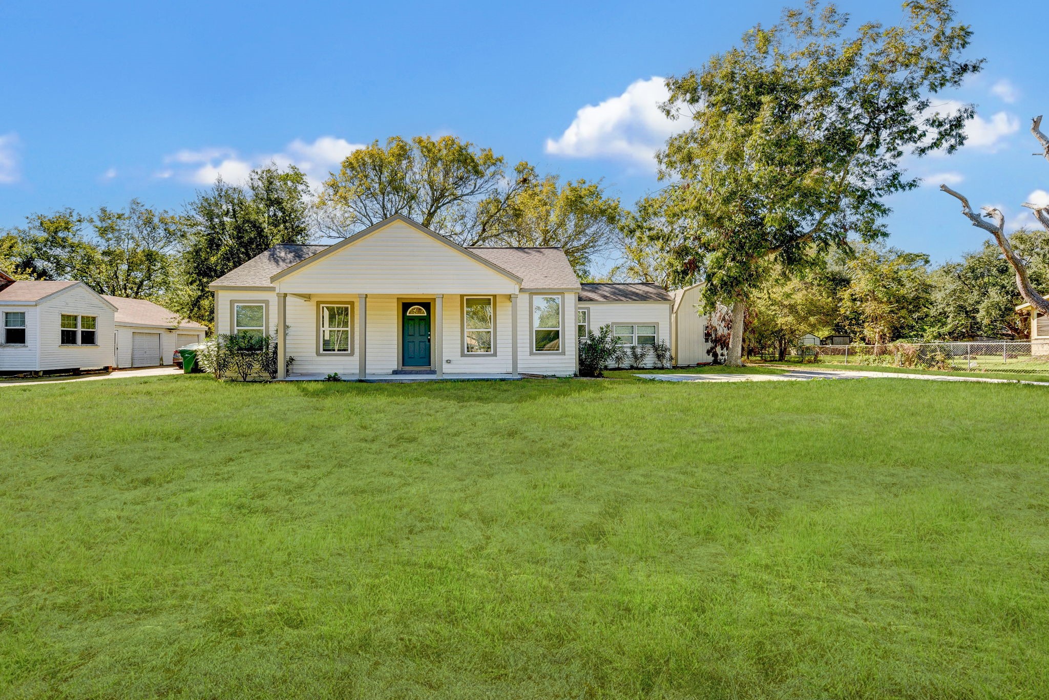 1628 Highway 3 La Marque TX 77568