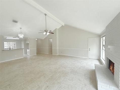 4907 Brownfields Court Houston TX 77066