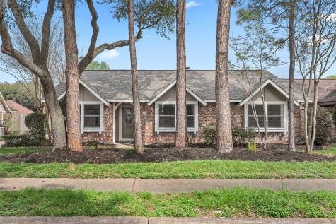 2107 S Palm Court Pasadena TX 77502