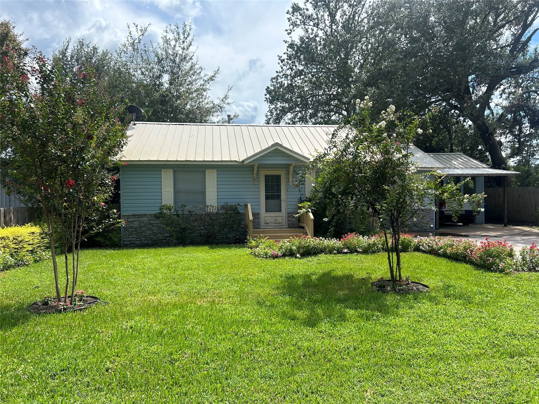 2703 Holly Street Waller TX 77484