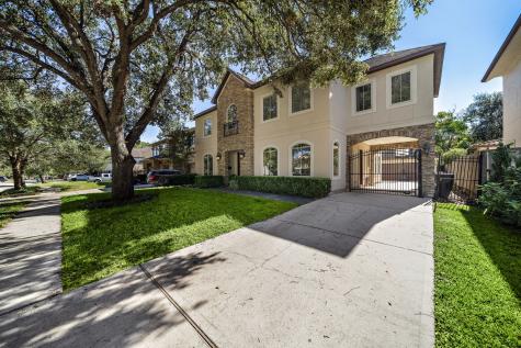3327 Elmridge Street Houston TX 77025