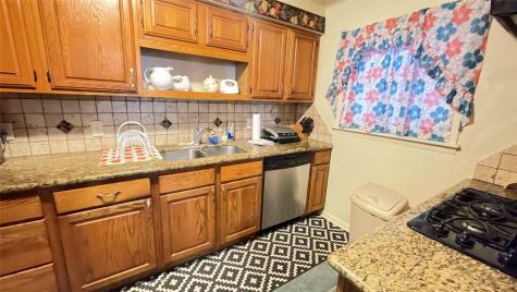 17 Manor Way Galveston TX 77550