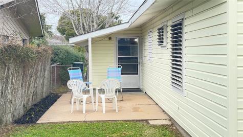 17 Manor Way Galveston TX 77550