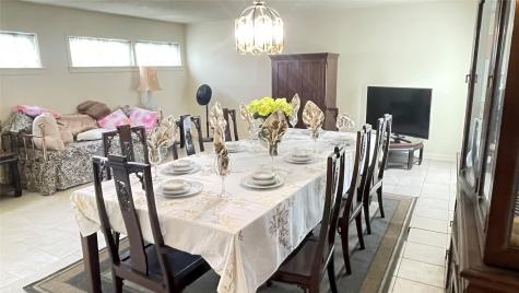 17 Manor Way Galveston TX 77550
