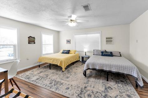 6 Lazy Bend Drive Huntsville TX 77320