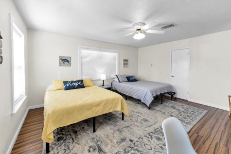 6 Lazy Bend Drive Huntsville TX 77320