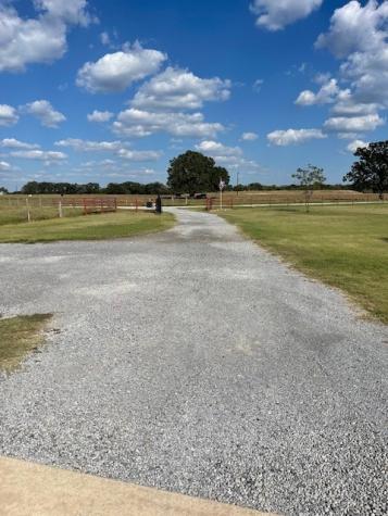 1470 Baker Lane Madisonville TX 77864